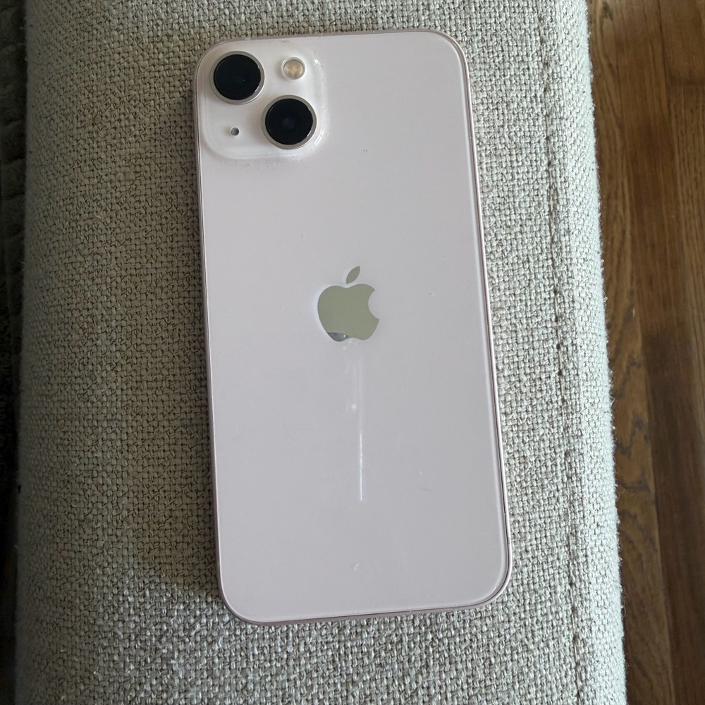 Apple iPhone 13 pink 128